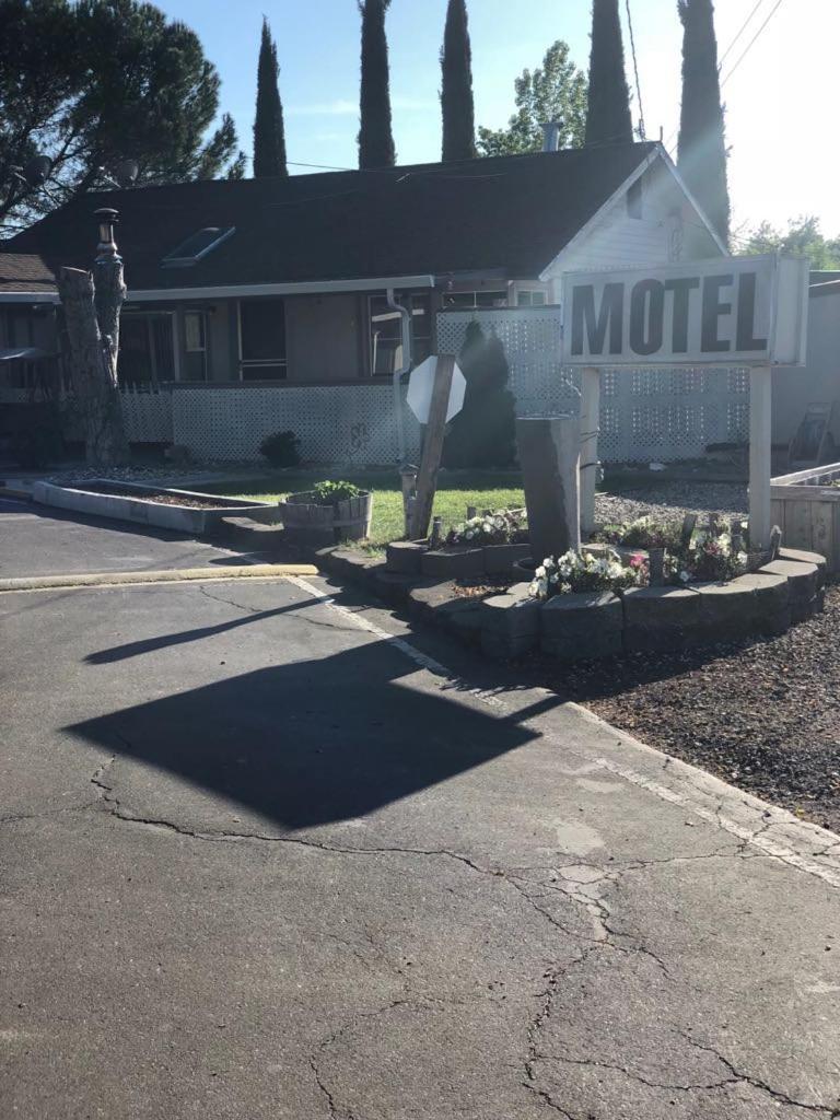 可尔斯维尔汽车旅馆 Kelseyville 外观 照片
